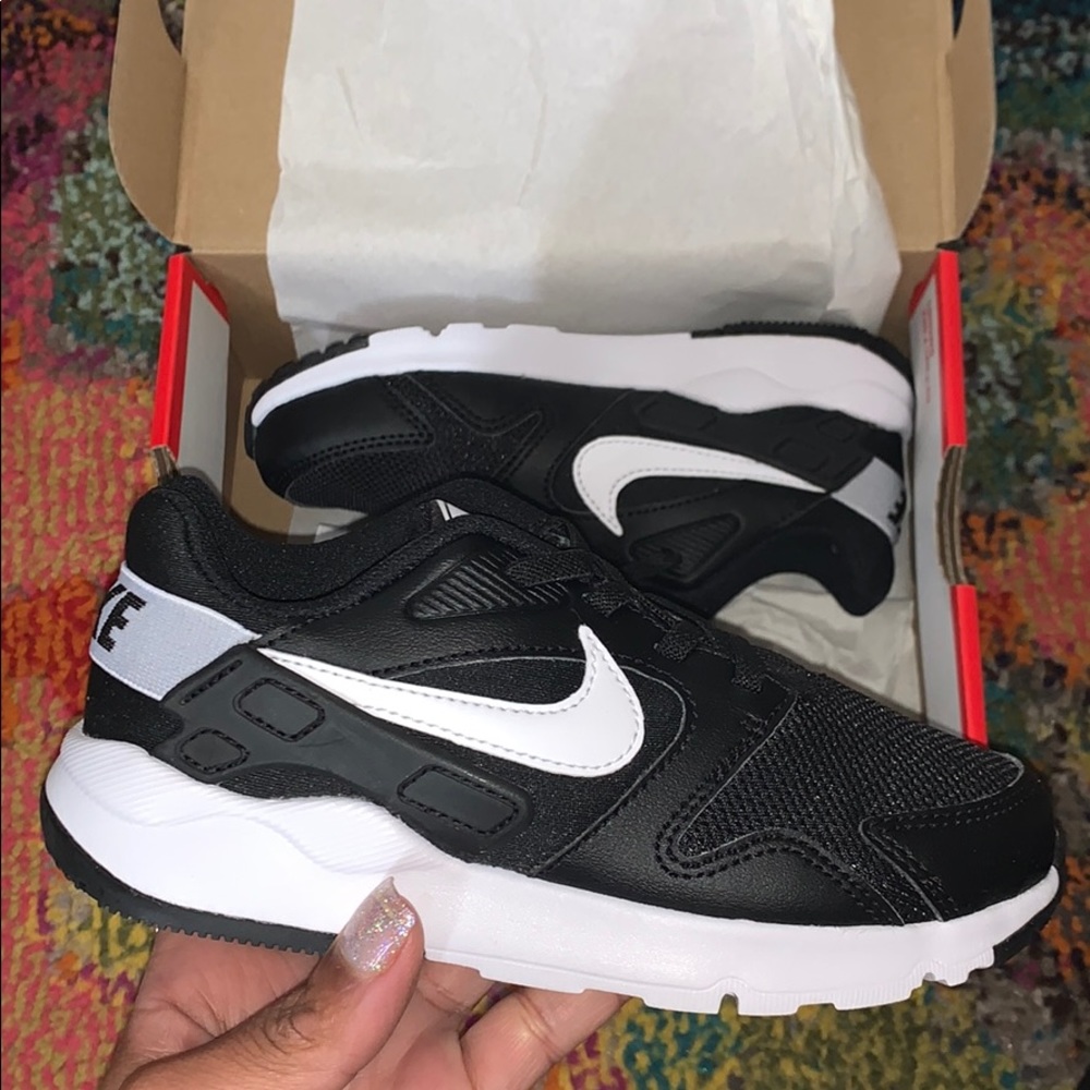 Nike LD Victory